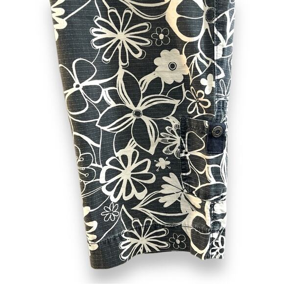 GLORIA VANDERBILT Vintage RETRO tropical floral capris in gray & white SZ 10 - Picture 5 of 13